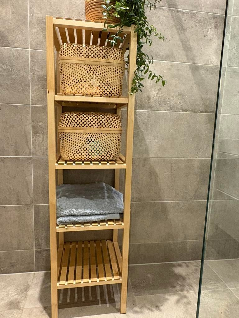 Houten Ikea kast, Huis en Inrichting, Badkamer | Badkamermeubels, (Half)hoge kast, Minder dan 50 cm, Ophalen of Verzenden, Zo goed als nieuw