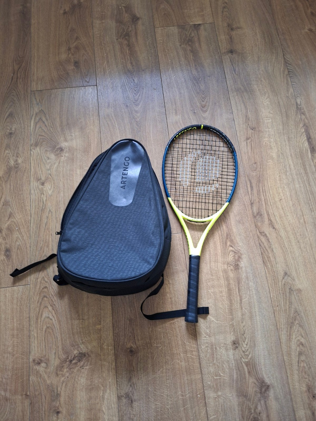 Artengo junior tennis racket & artengo racket rugtas, Gebruikt, L00, Racket, Ophalen