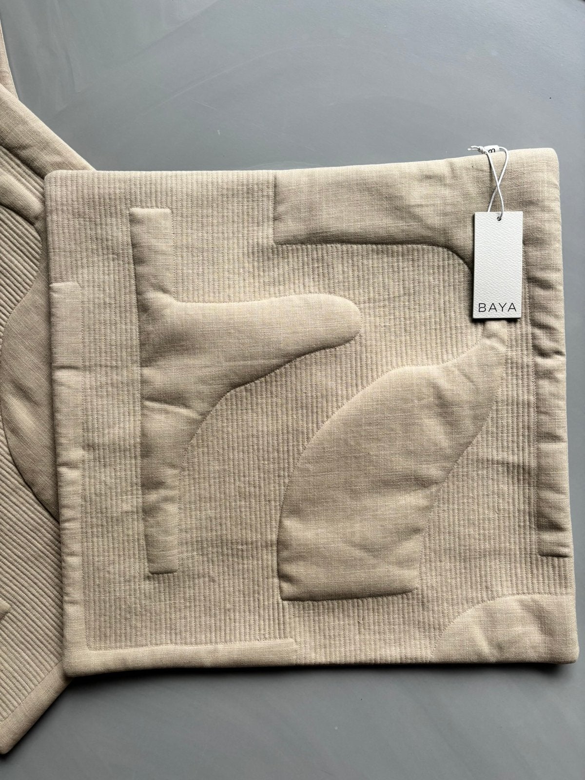 Nieuw kussenhoes 50x50 cm, Ophalen of Verzenden, Zo goed als nieuw, Beige, Vierkant