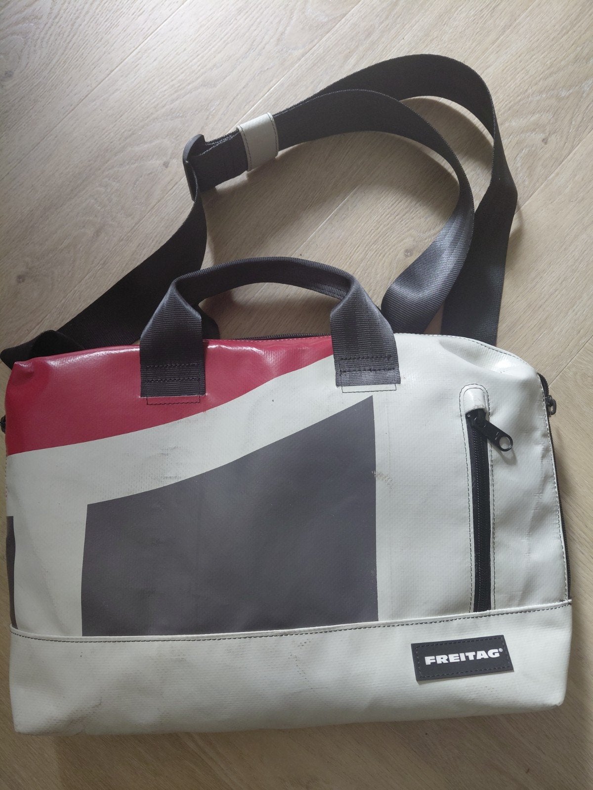 Freitag F304 Moss Laptoptas - Uniek Design, Ophalen of Verzenden, Gebruikt, Wit, Overige typen