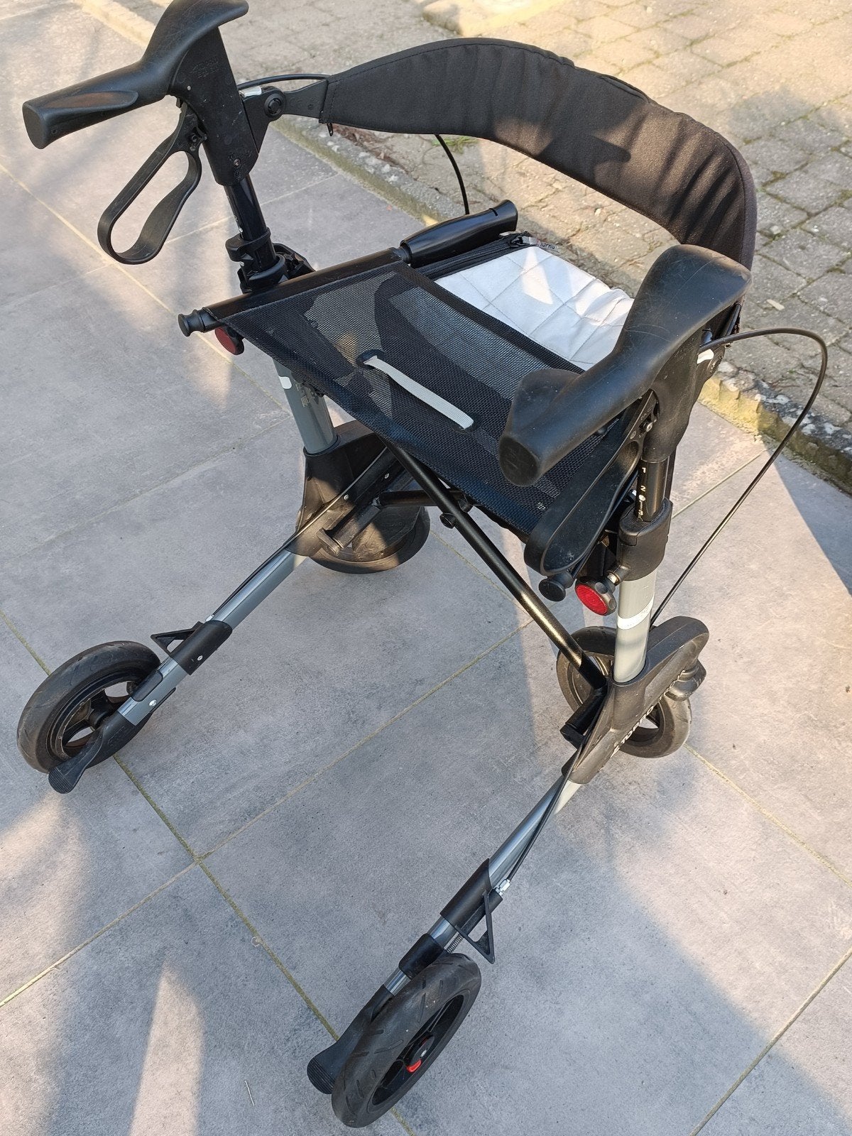 RollatorTopra troja 2g maat M, Diversen, Rollators, Ophalen, Opvouwbaar, Zo goed als nieuw