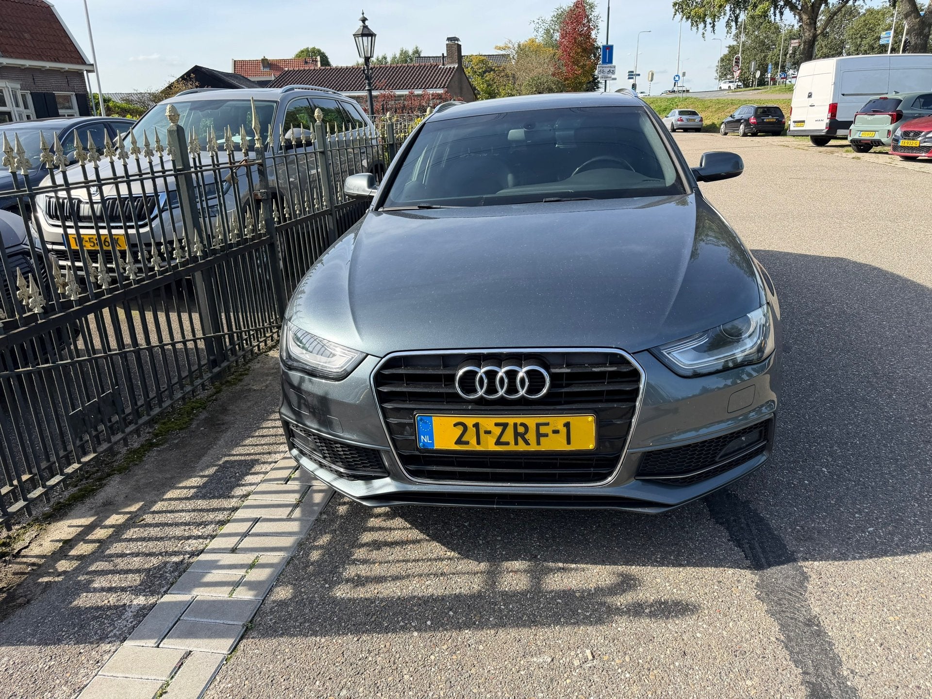 Foto 3 van Audi A4 Avant 1.8 TFSI S- Line Edition | Automaat