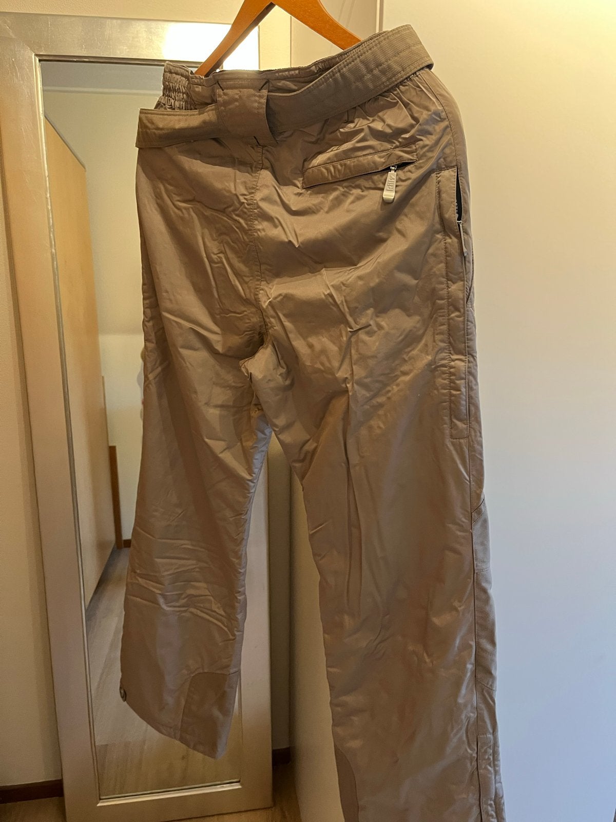 Bruine skibroek met ventilatieritsen, Ophalen, Gedragen, Maat 38/40 (M), Broek