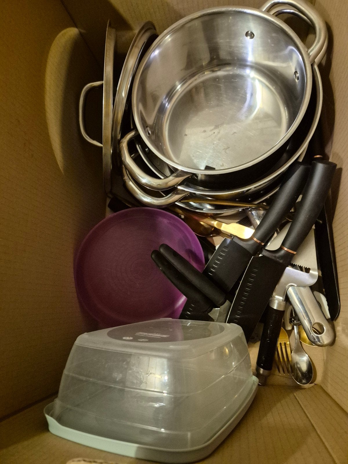 Doos met diverse keukenbenodigdheden, Huis en Inrichting, Ophalen, Gebruikt, Pannenset, Rvs
