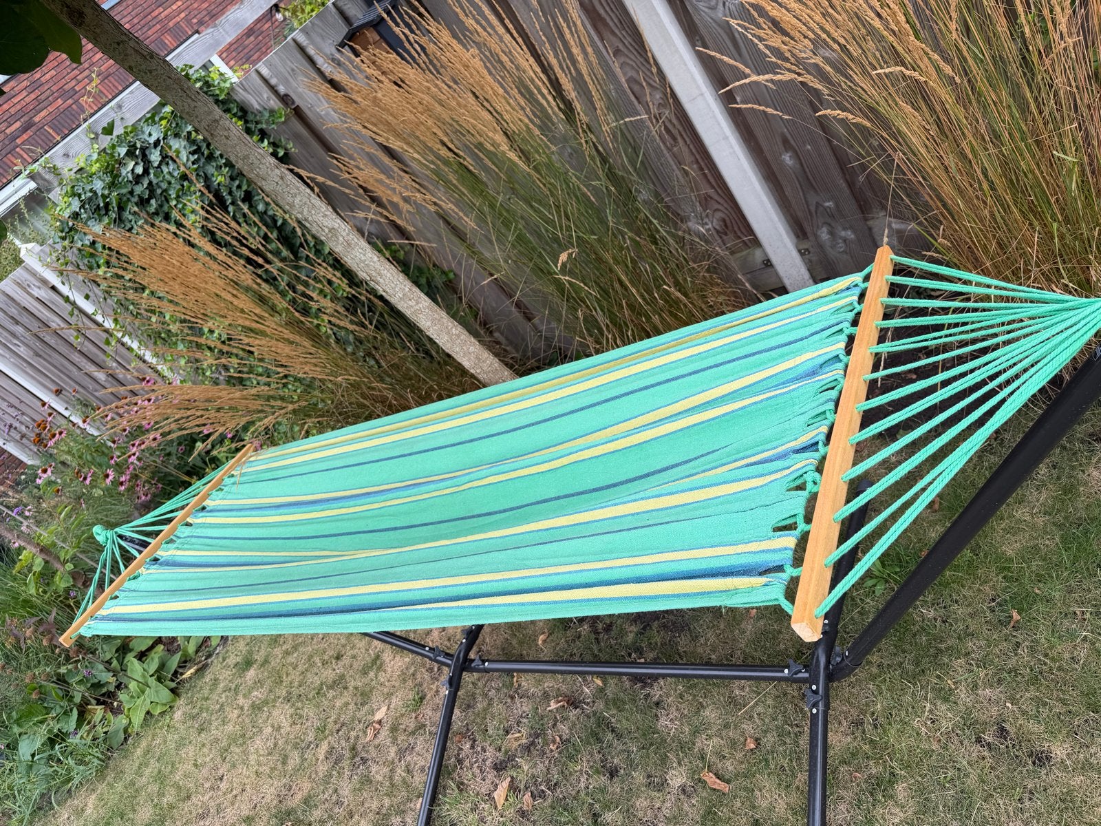 Hangmat, groen/geel gestreept, 200 cm lang, Ophalen, Zo goed als nieuw, Eenpersoons, Buiten