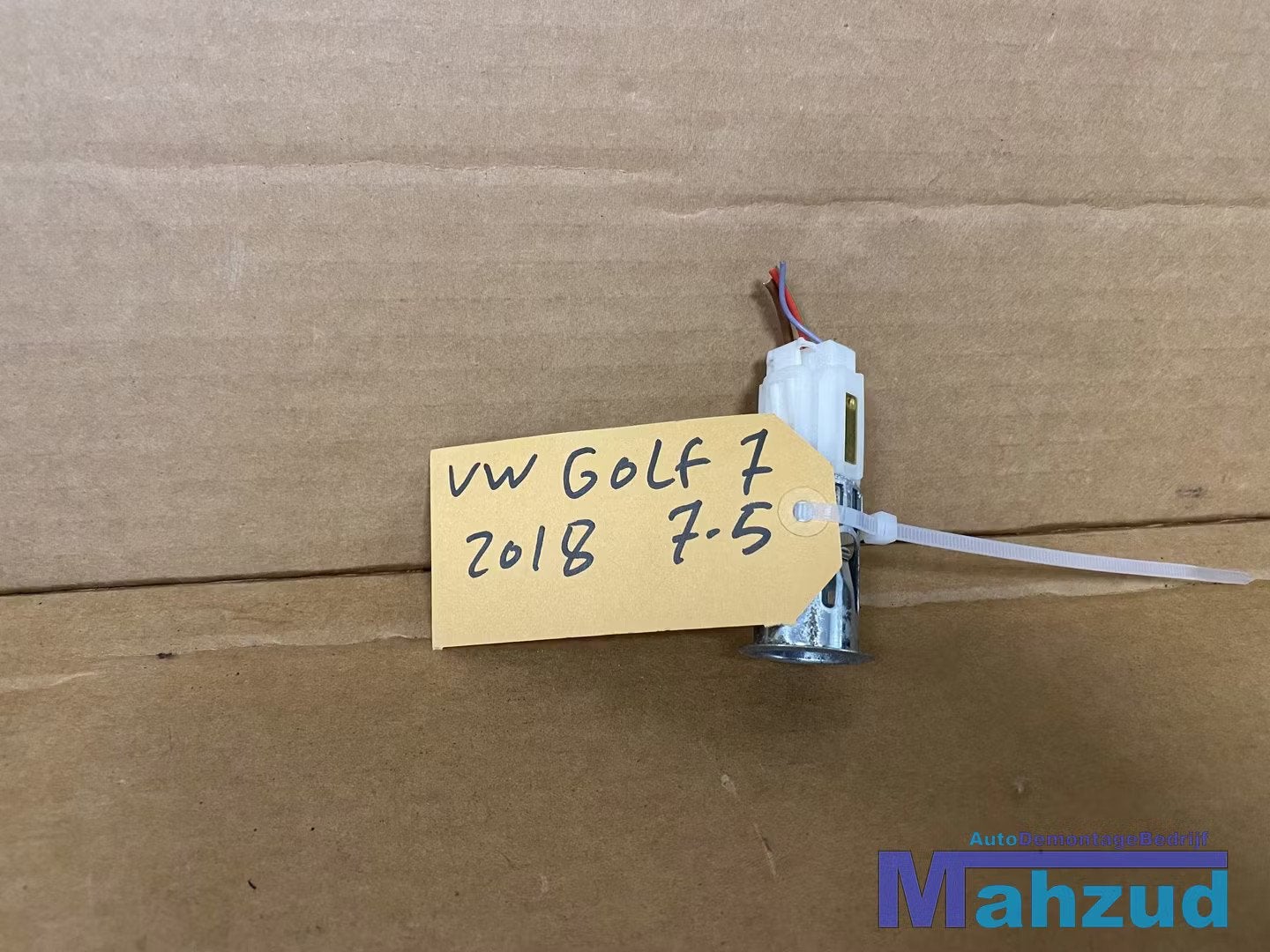 VW GOLF 7 7.5 12v aansteker plug 2012-2019, Auto-onderdelen, Interieur en Bekleding, Gebruikt, Volkswagen, Volkswagen AG, Berliner Ring 2
38440  Wolfsburg, DE
