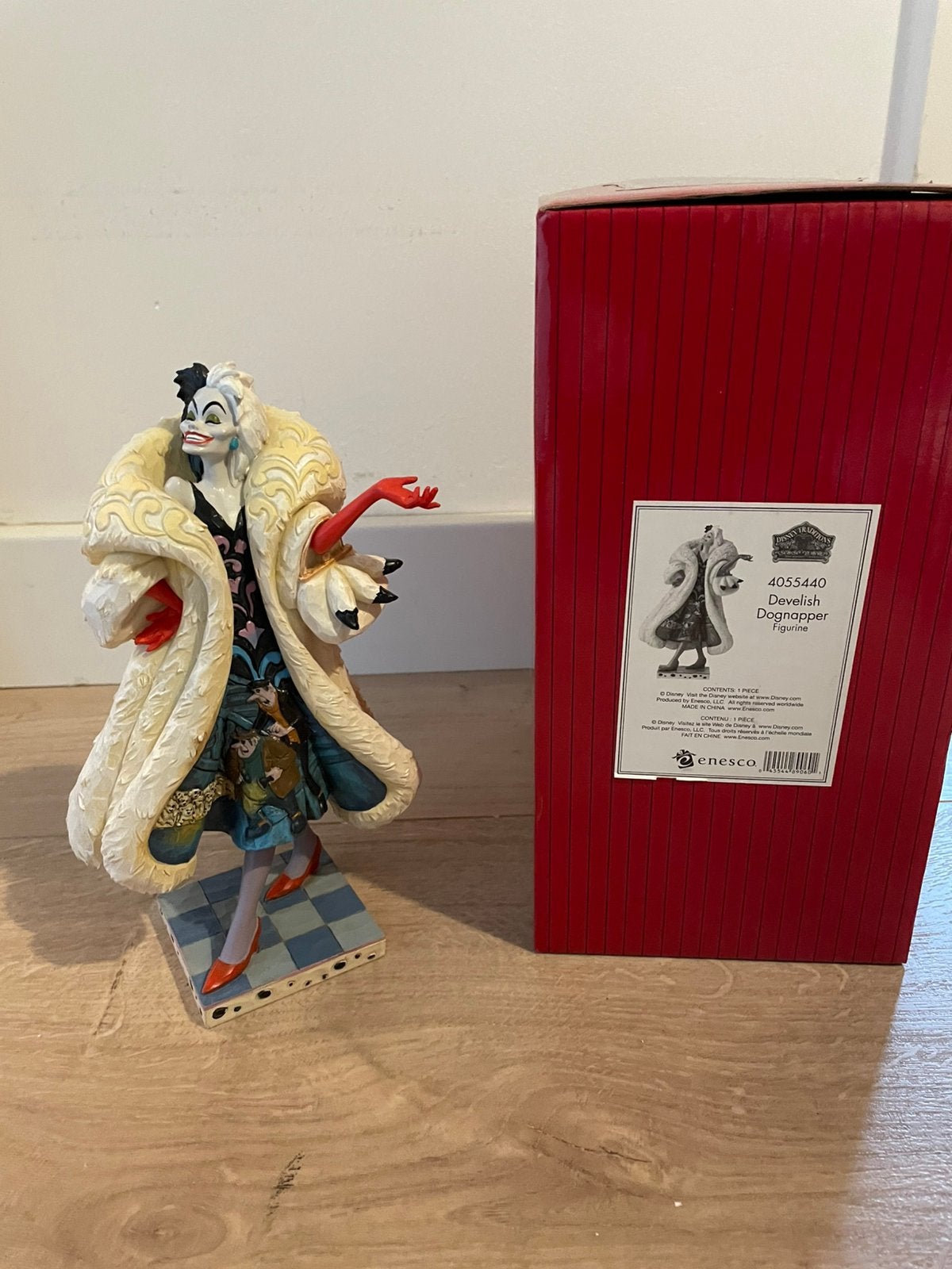 Disney Traditions Jim Shore Cruella Devilish Dognapper 101, Ophalen of Verzenden, Nieuw, Beeldje of Figuurtje