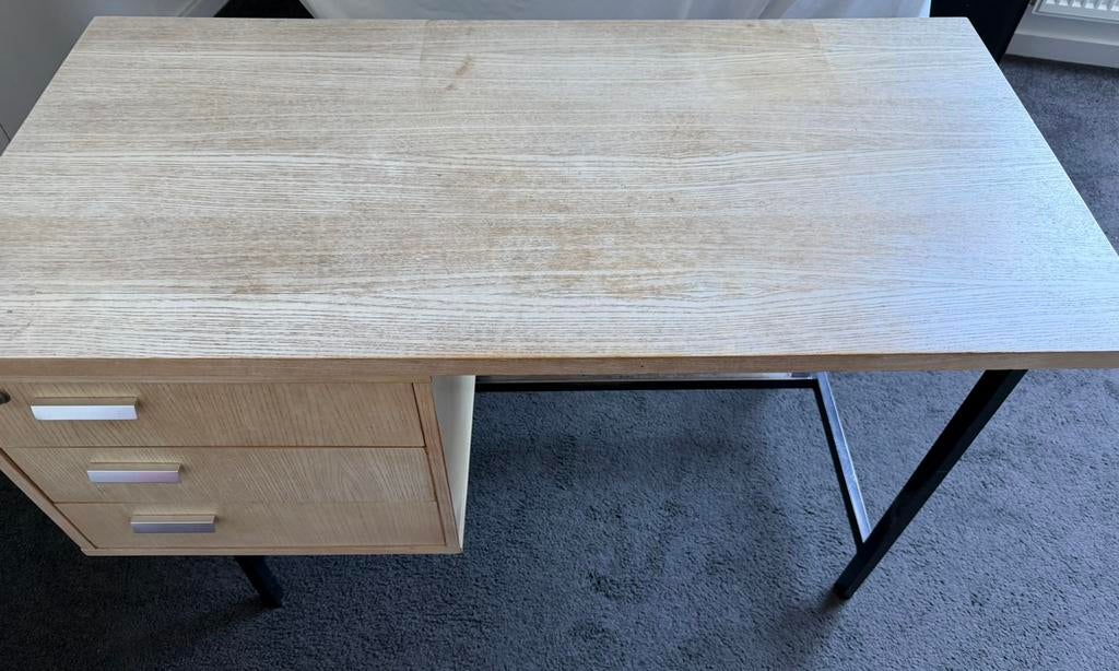 Bureau met ladenblok 120x60cm en 70cm hoog. GRATIS Ophalen!, Huis en Inrichting, Ophalen of Verzenden, Gebruikt