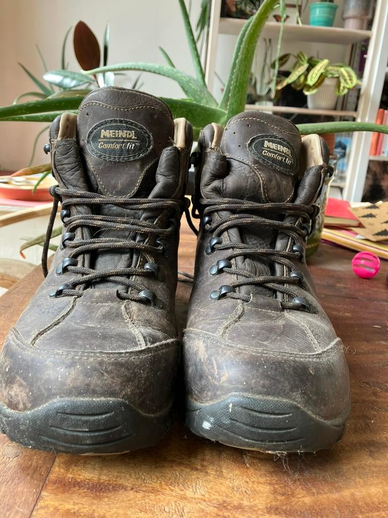 Meindl wandelschoenen maat 42,5 zgan, Kleding | Heren, Ophalen of Verzenden, Zo goed als nieuw, Bruin, Wandelschoenen of Bergschoenen
