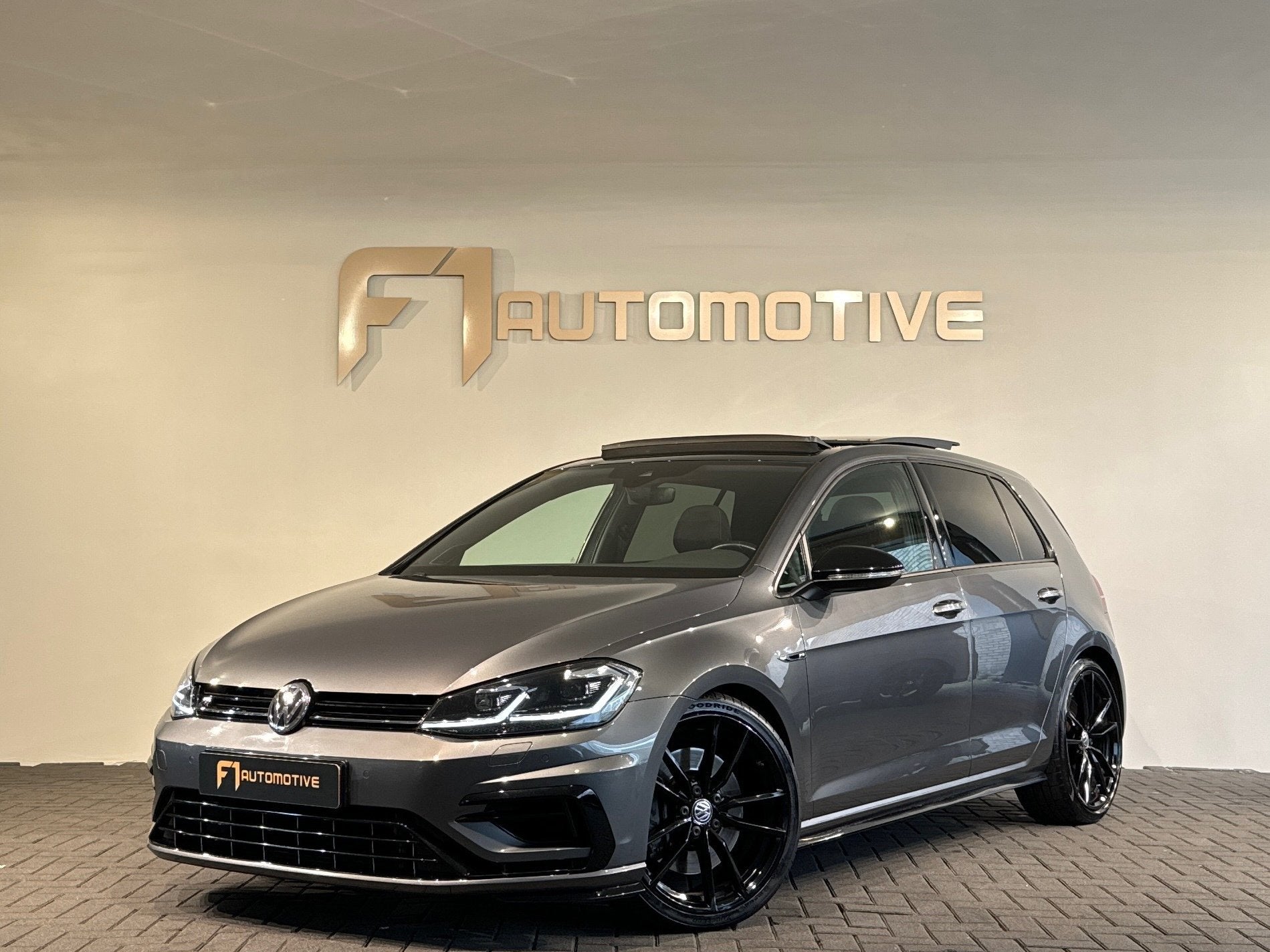 Volkswagen Golf 2.0 TSI 4Motion R Pano|Keyless|Dynaudio|Sfee, Auto's, Automaat, Gebruikt, 4 cilinders, 14 km/l