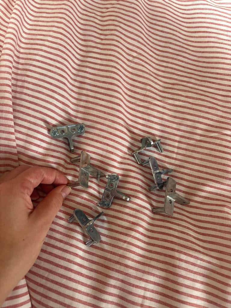 IKEA Ivar onderdelen 103887 / 1099554 voor kastje ophangen, Huis en Inrichting, Kasten | Overige, Ophalen of Verzenden, Gebruikt