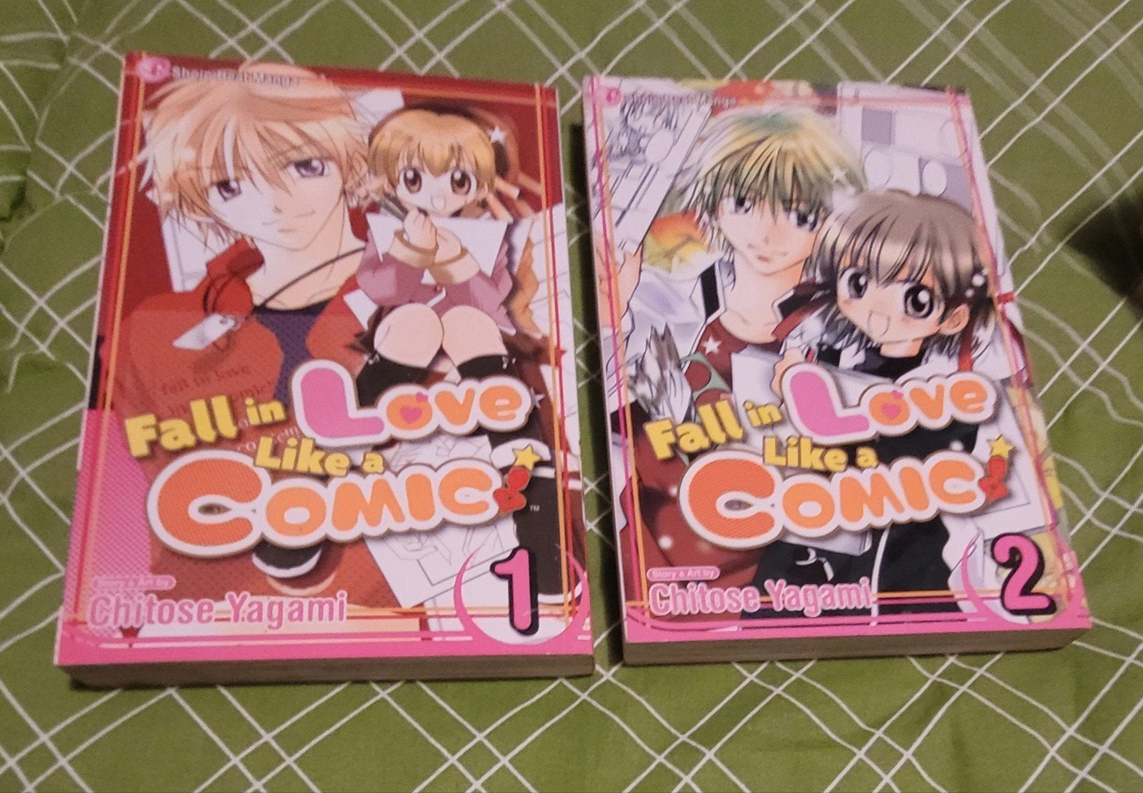 Manga's Fall In Love Like a Comic vol. 1 en 2, Gelezen, Ophalen of Verzenden, Japan (Manga), Meerdere comics
