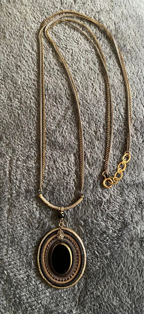 Langani. Prachtige lange vintage ketting. Onyx Markasiet, Zwart, Ophalen of Verzenden, Zo goed als nieuw, Steen of Mineraal