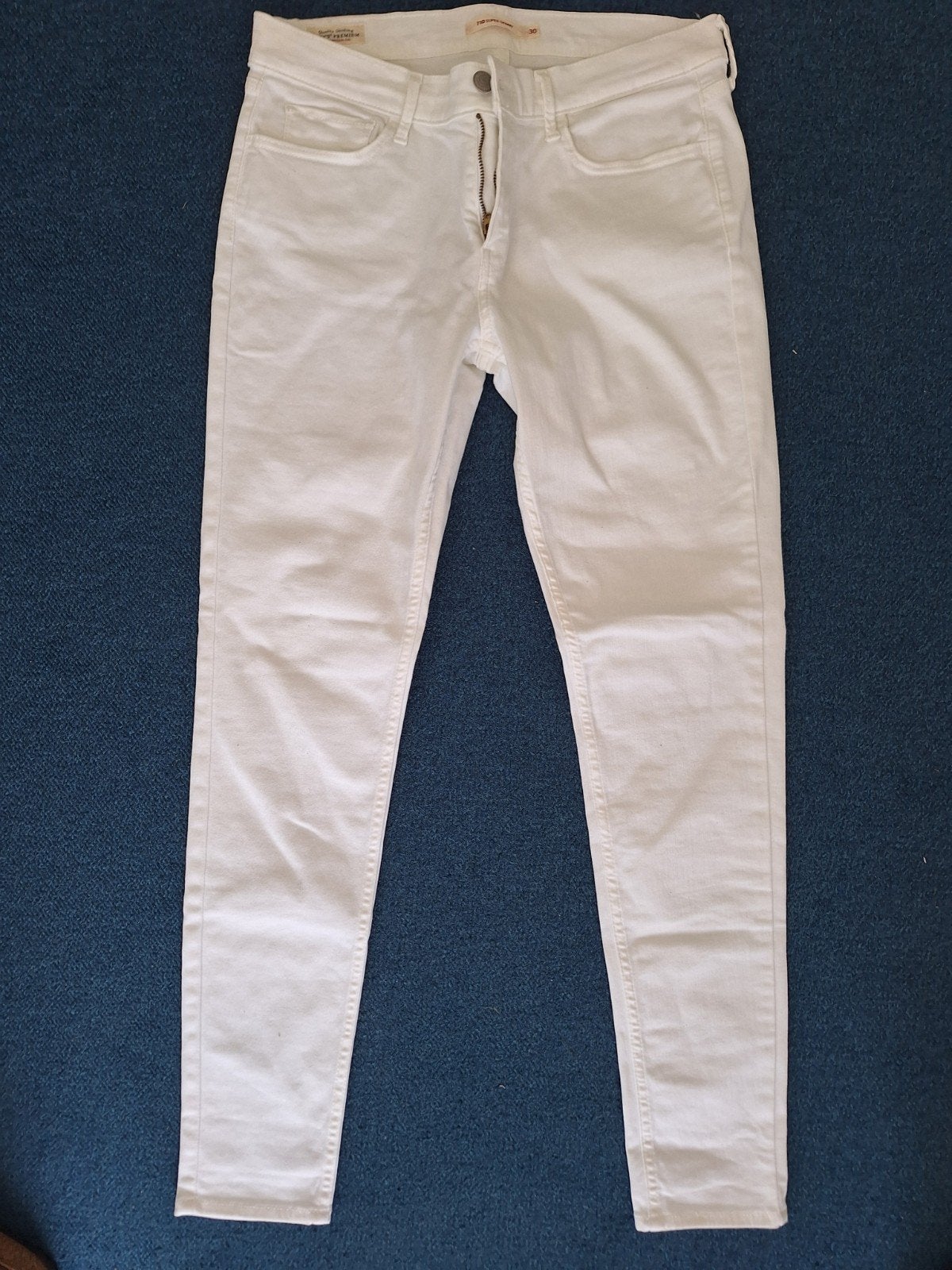 Levi's witte skinny 710 jeans W30 L30, Wit, Ophalen of Verzenden, W30 - W32 (confectie 38/40), Gedragen