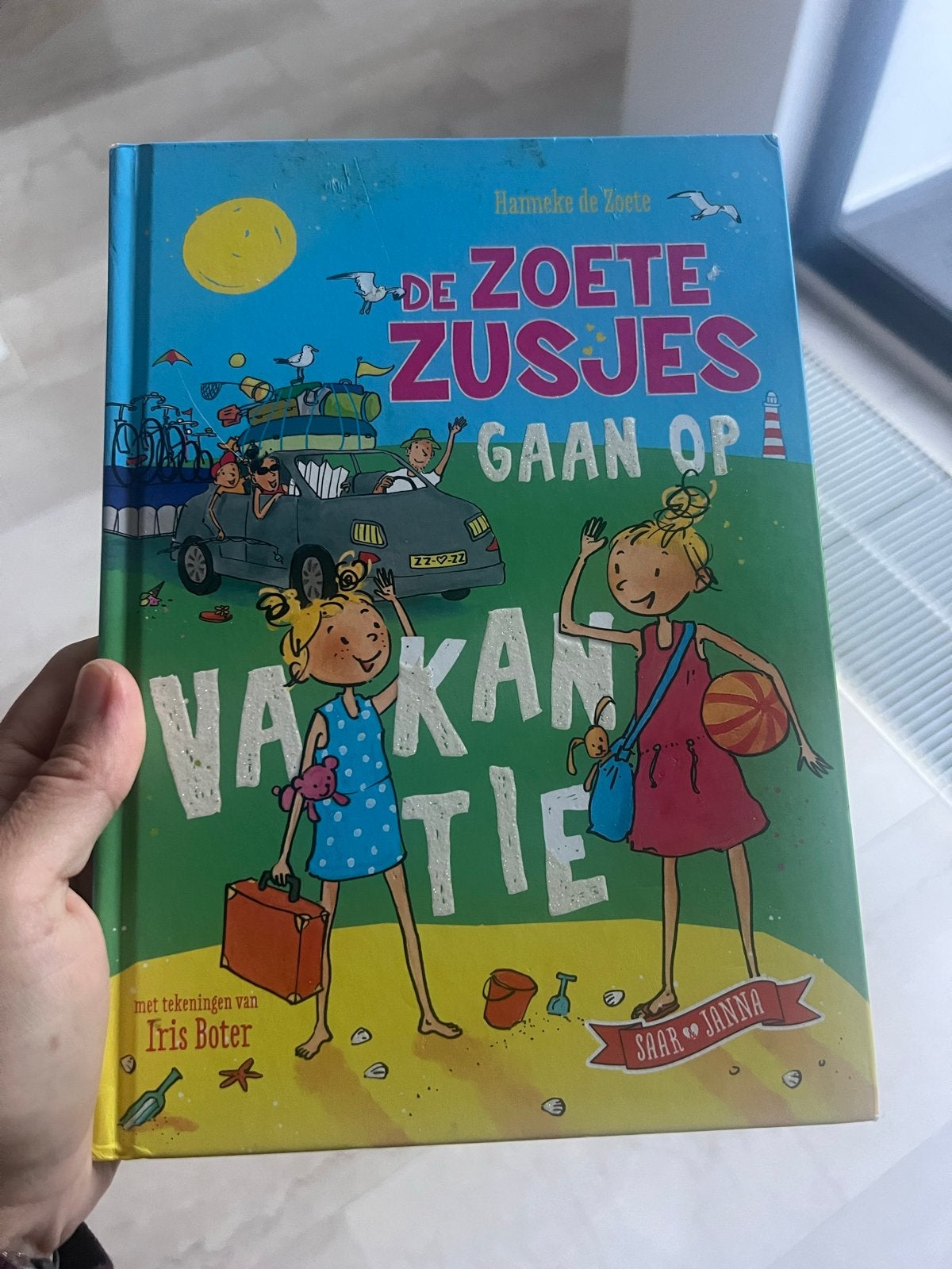 De Zoete Zusjes Gaan Op Vakantie - Harmieke de Zoete, Ophalen of Verzenden, Zo goed als nieuw, Fictie algemeen