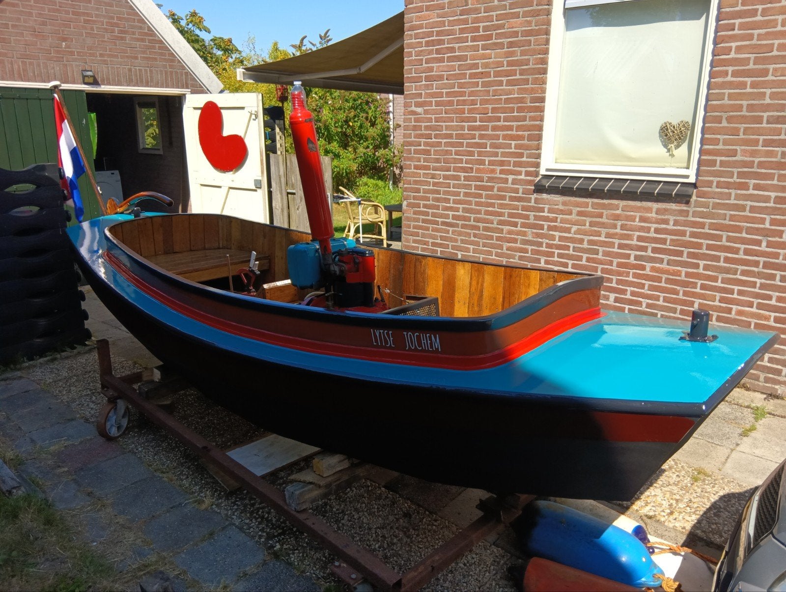 Te koop Mooie Friese Schouw met dieselmotor nieuw in de verf, 4 m, Binnenboordmotor, Diesel, Zo goed als nieuw