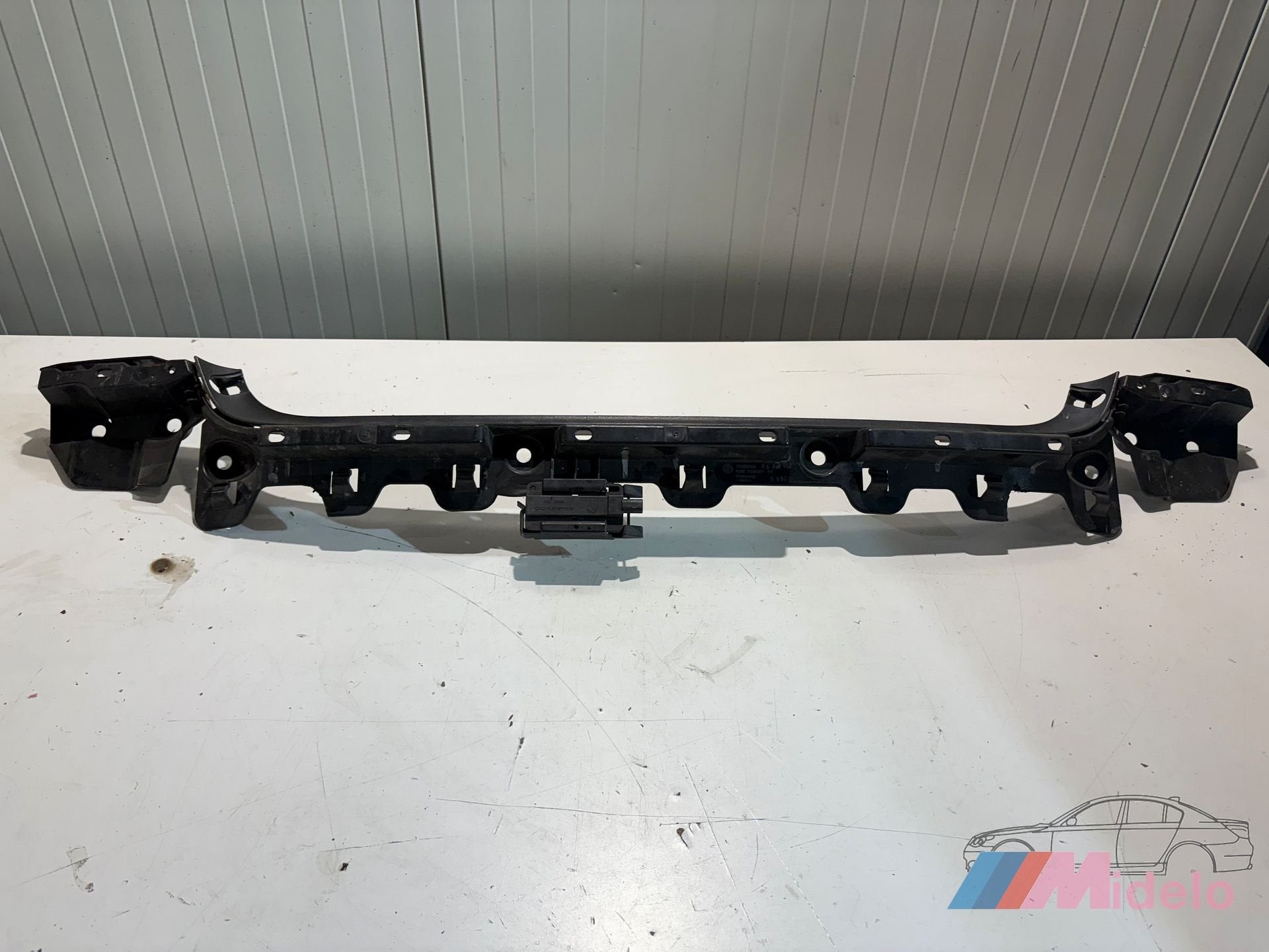 BMW E92 BUMPERGELEIDER ACHTERZIJDE 7128247, Gebruikt, -, -, Ophalen of Verzenden
