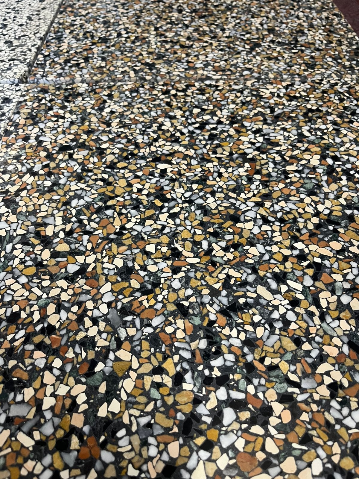 Mooie partij Terrazzotegels multicolor en zwartwit, Ophalen, 30 cm of meer, Steen of Klei, Nieuw