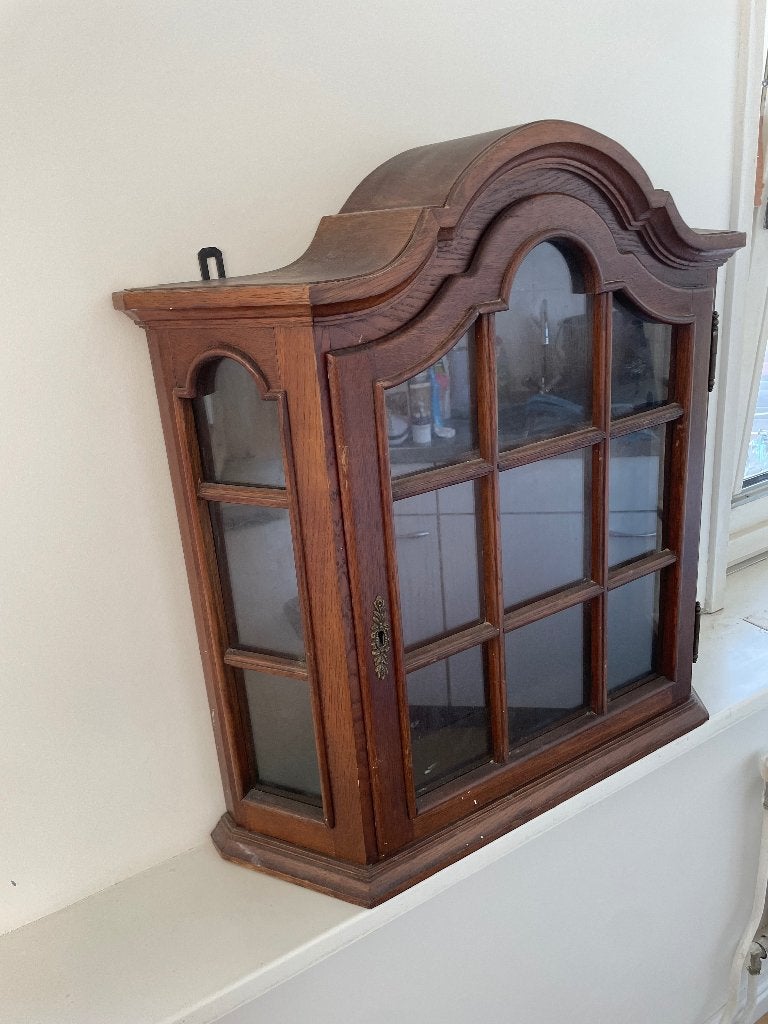 Antiek houten vintrinekast/ wandkast, Ophalen