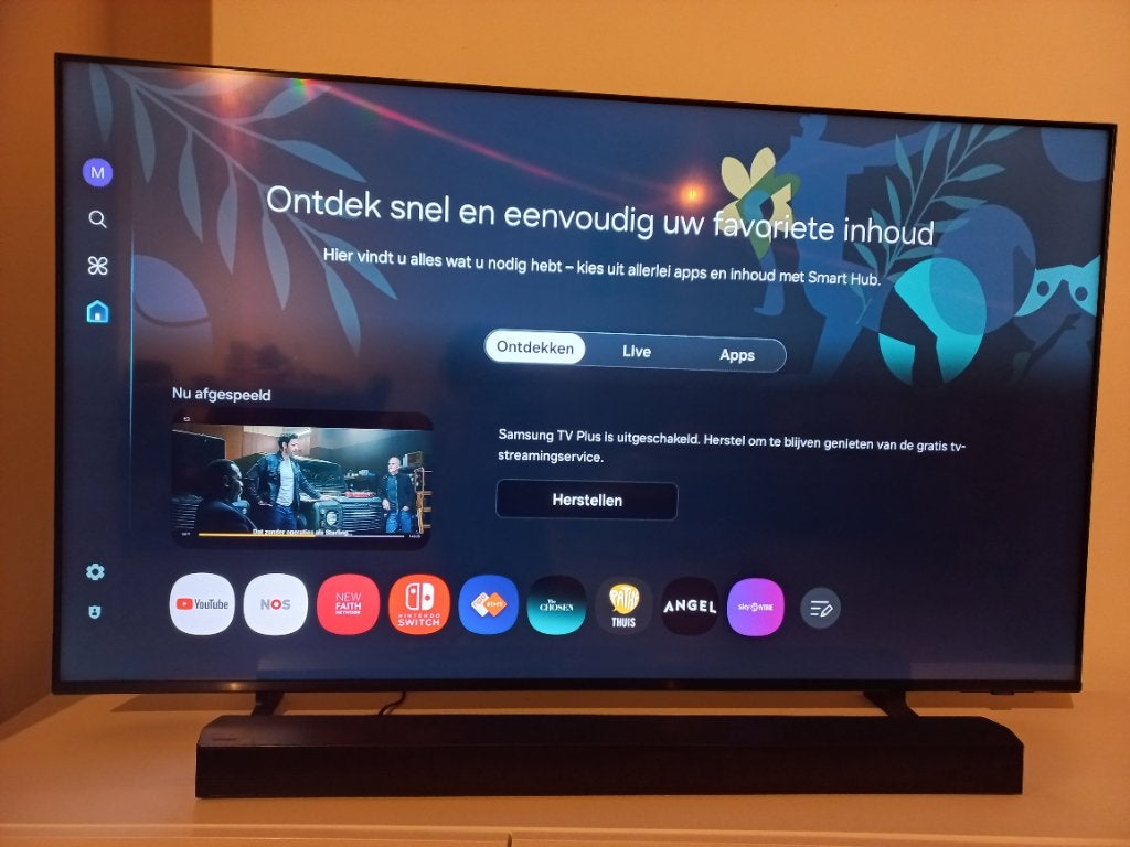 Samsung QLED 4K 55Q74D (2024) + Samsung HW-B530 (2022), Ophalen, QLED, 50 Hz, Zo goed als nieuw