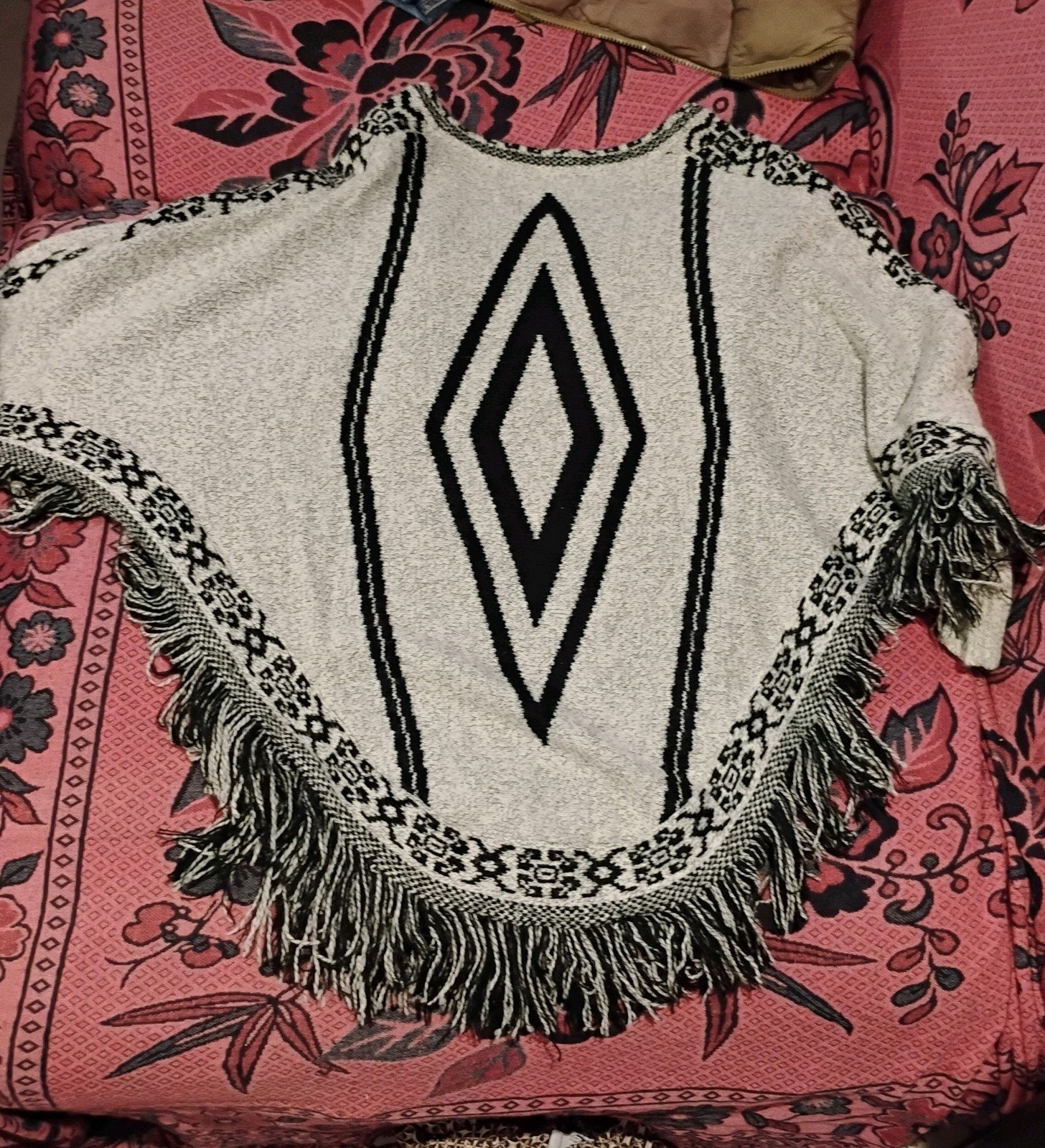 Zus van Siel Poncho - Zwart/Wit met Franjes, Maat 38/40 (M), Zwart, Ophalen of Verzenden, Zo goed als nieuw