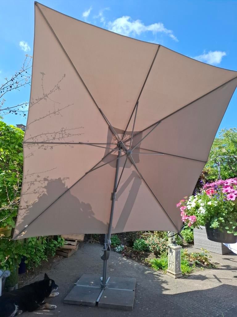 Zweefparasol beige 3x3 meter, Tuin en Terras, Parasols, Ophalen