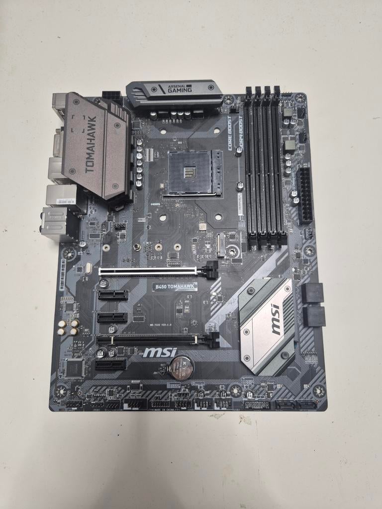 MSI B450 Tomahawk Moederbord - Gaming Ready, Computers en Software, Moederborden, Gebruikt, AMD, DDR4, Ophalen of Verzenden