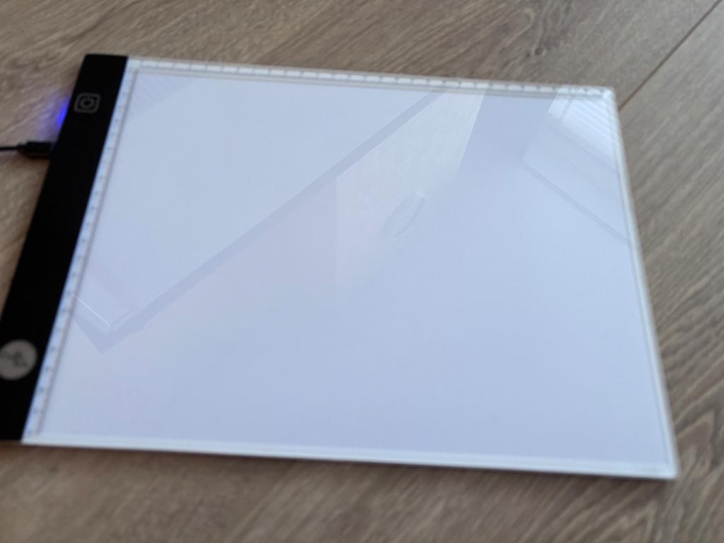 Led pad, Hobby en Vrije tijd, Tekenen, Zo goed als nieuw, Overige typen, Ophalen