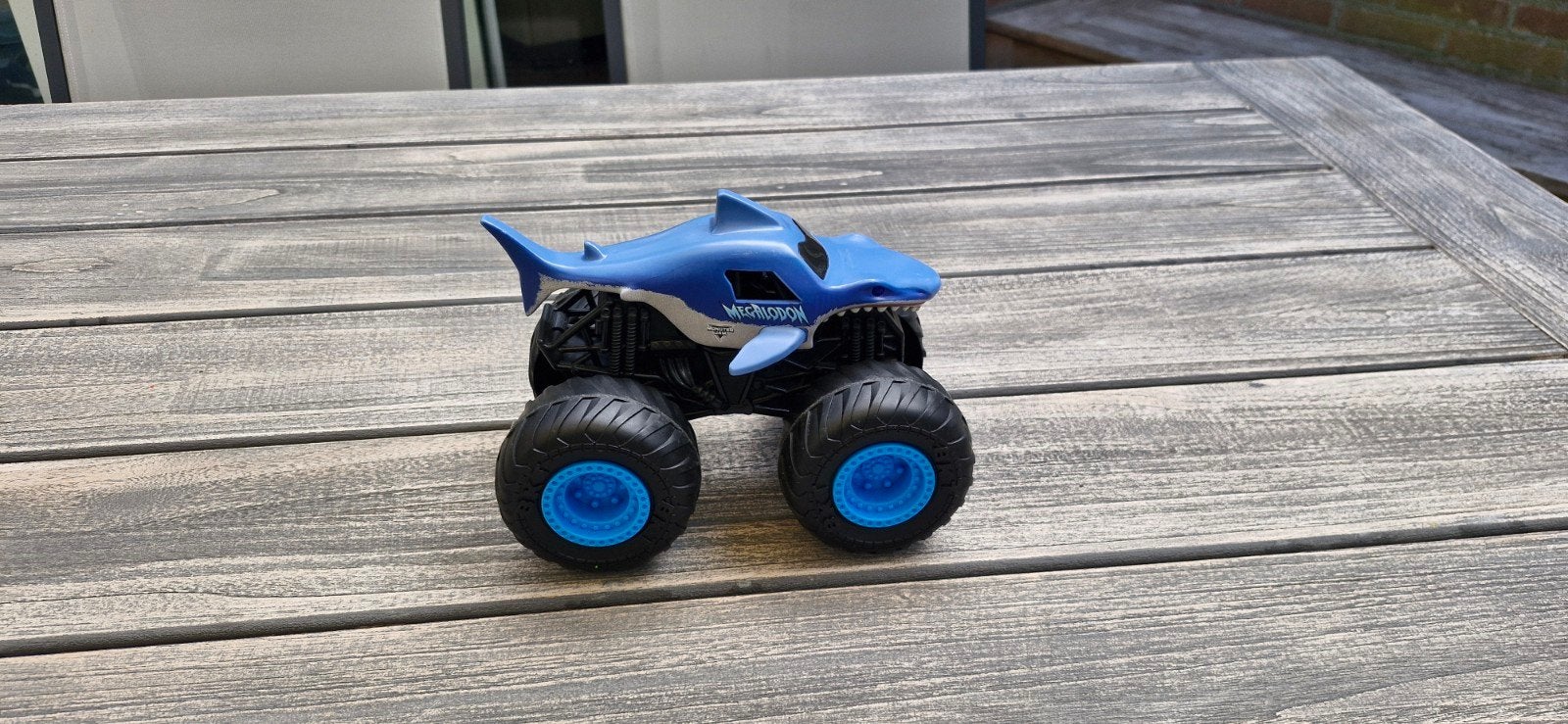 Monster Jam Megalodon Shark Truck - Speelgoedauto met geluid, Kinderen en Baby's, Ophalen, Gebruikt
