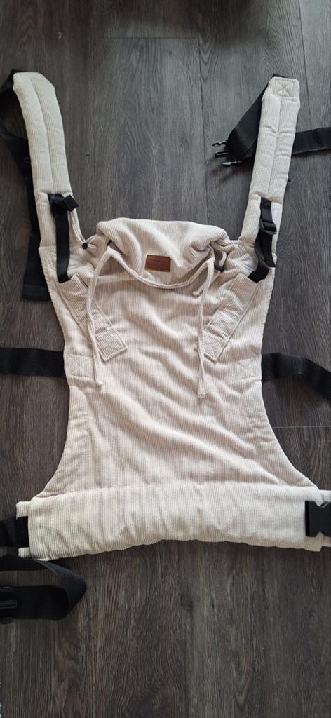 ByKay Click Carrier Deluxe, almond Sand, ribstof, Kinderen en Baby's, Babydragers en Draagdoeken, Ophalen of Verzenden, Zo goed als nieuw