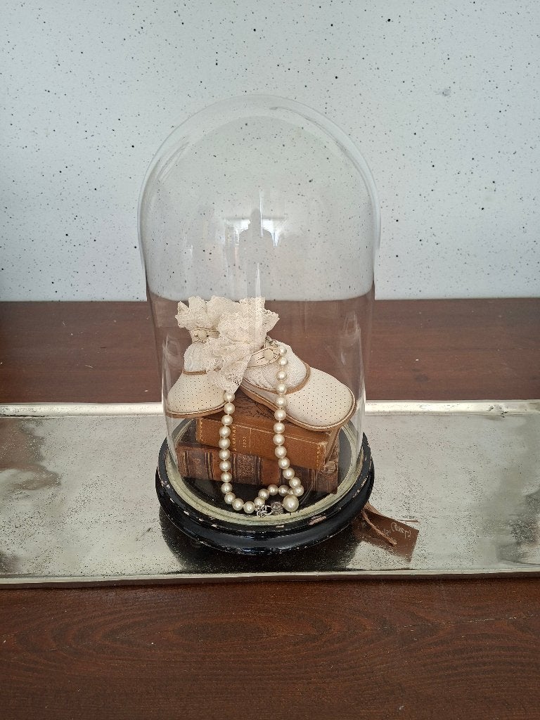 Antieke glazen stolp, Gebruikt, 21 cm, Met plateau, Ophalen of Verzenden