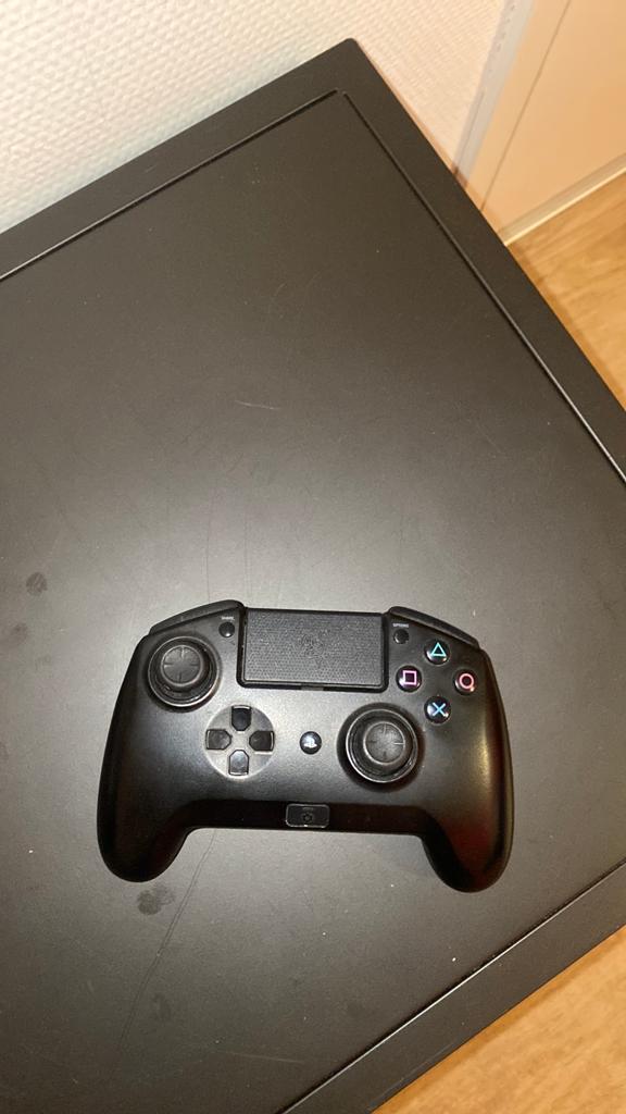 Razer raiju tournament edition ps4 en pc, Ophalen of Verzenden, Zo goed als nieuw, Controller