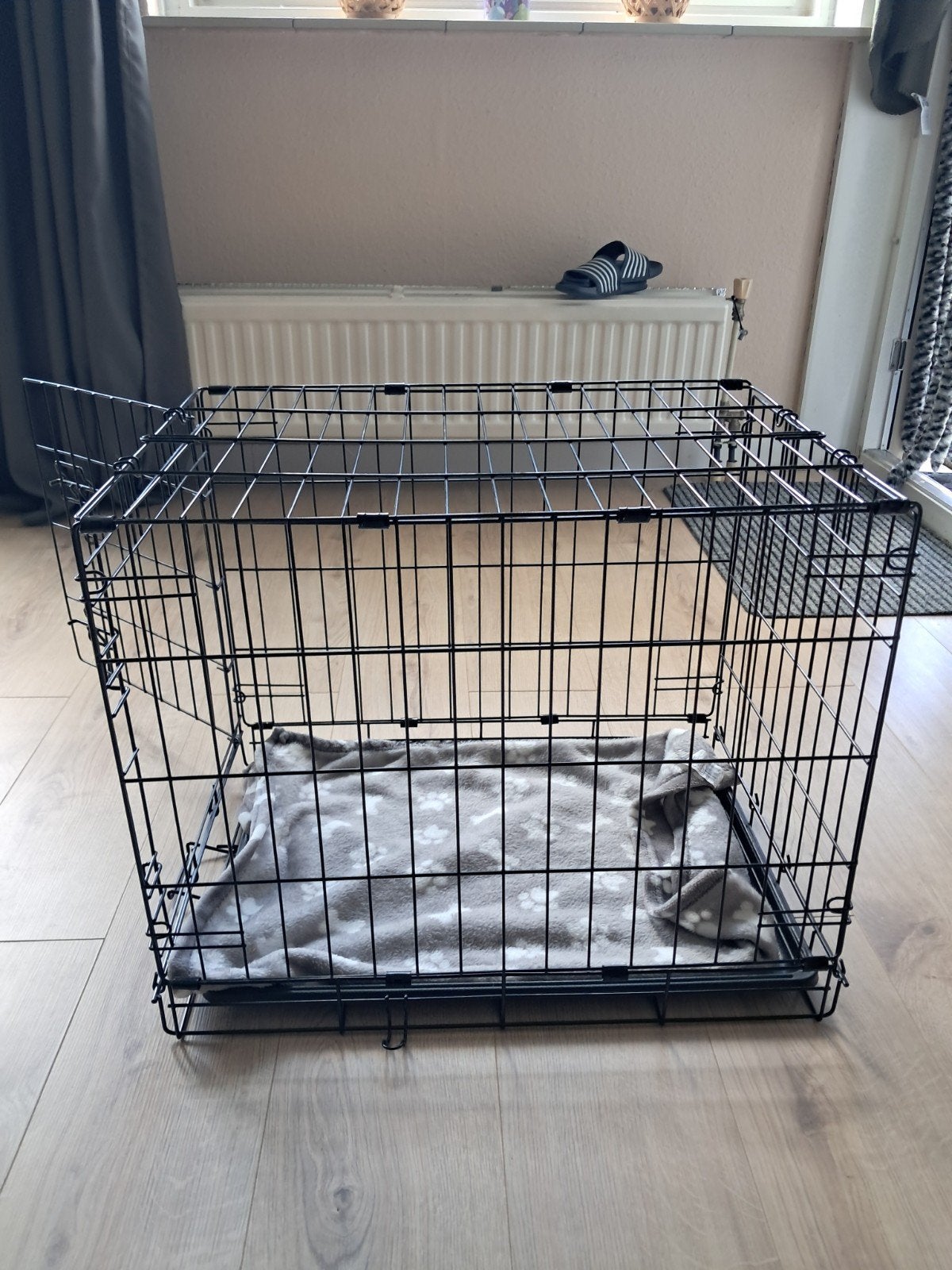 Bench, Dieren en Toebehoren, Hondenhokken, Ophalen, Zo goed als nieuw, Minder dan 75 cm, Minder dan 65 cm
