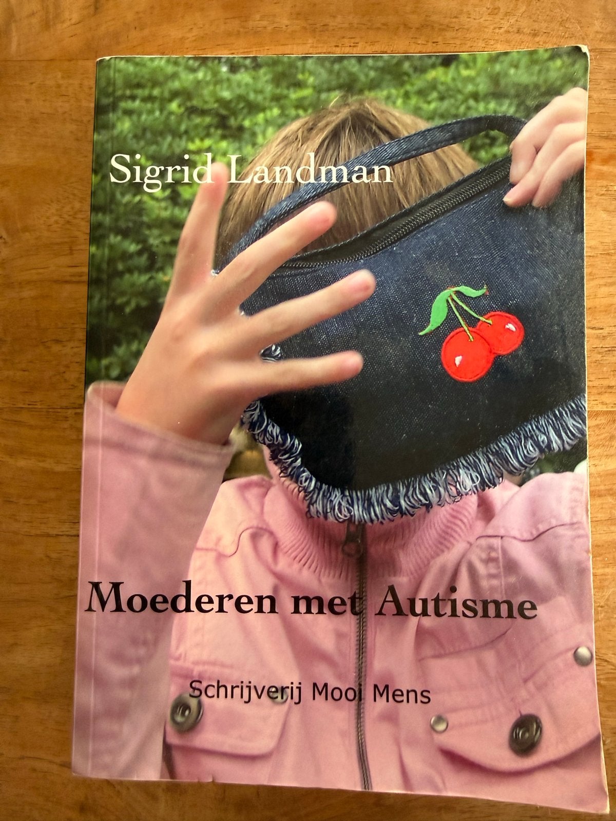 Moeders met Autisme - Sigrid Landman (Boek), Ophalen of Verzenden, Gelezen, Nederland