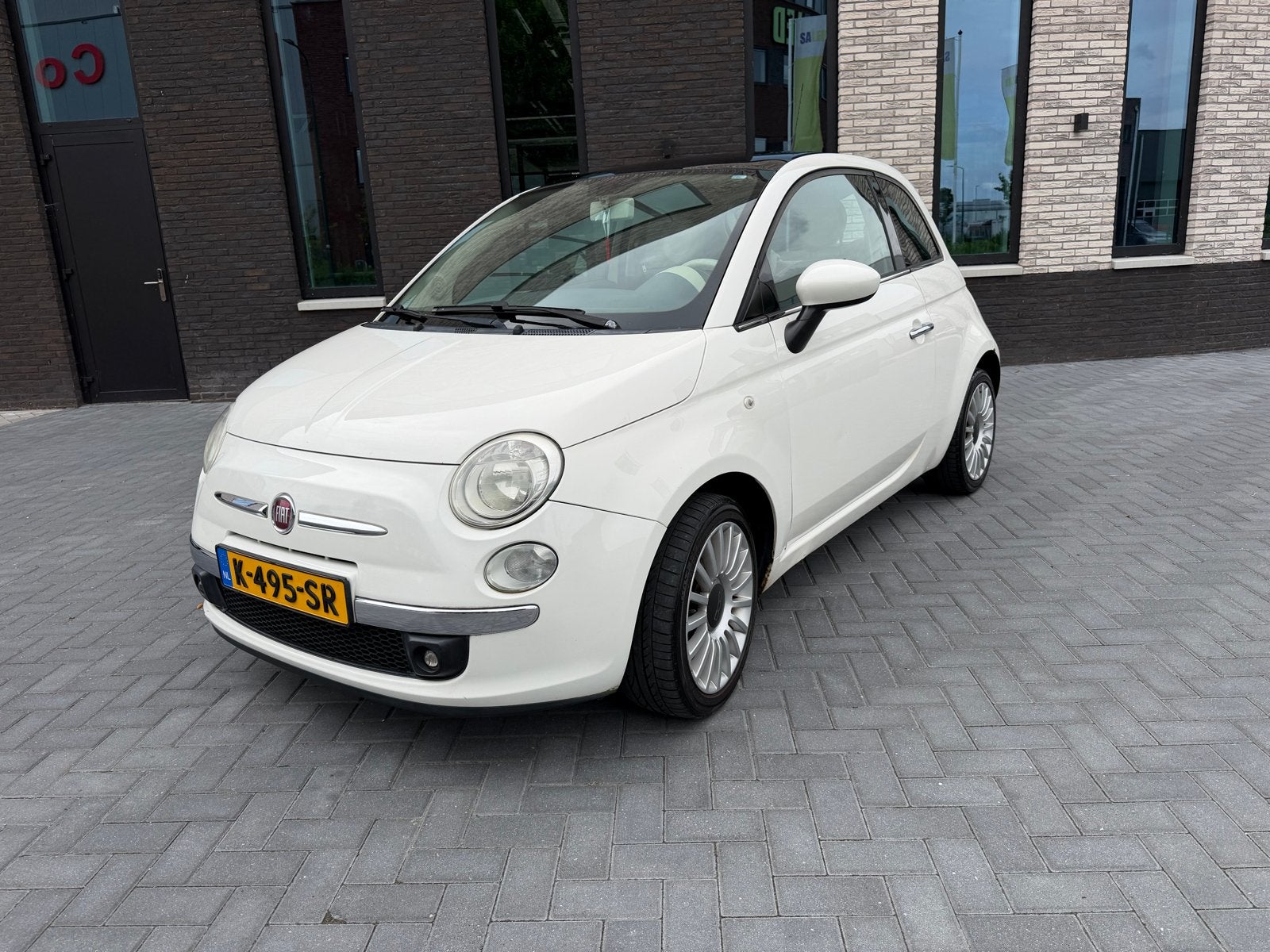 Fiat 500 1.4 16V 73KW C 2007 Wit, Auto's, Fiat, Voorwielaandrijving, 31 €/maand, 4 cilinders, 100 pk