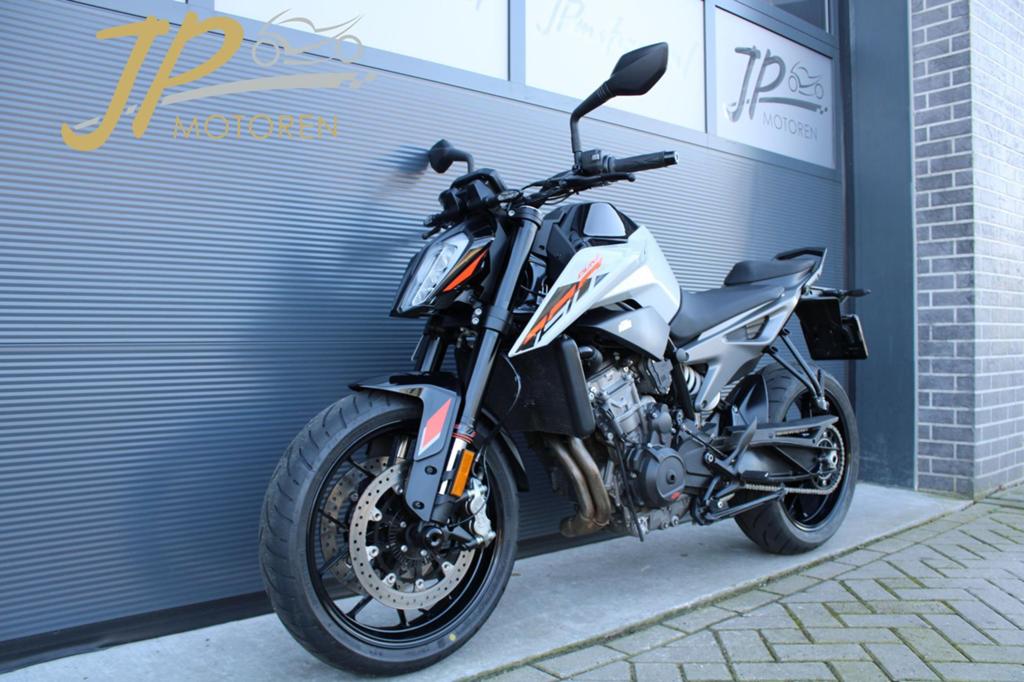 KTM 790 Duke (2025) *BTW*Org.NL*1e.eig*Techpack*, 2 cilinders, KTM, Bedrijf, Onbekend