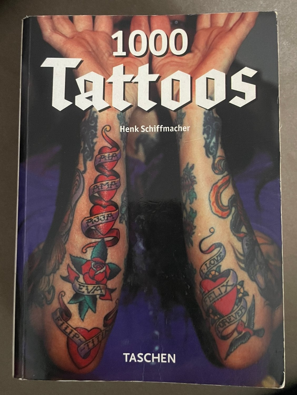 HENK SCHIFFMACHER 1000 TATOOS BOEK, Ophalen, Gelezen, Overige onderwerpen