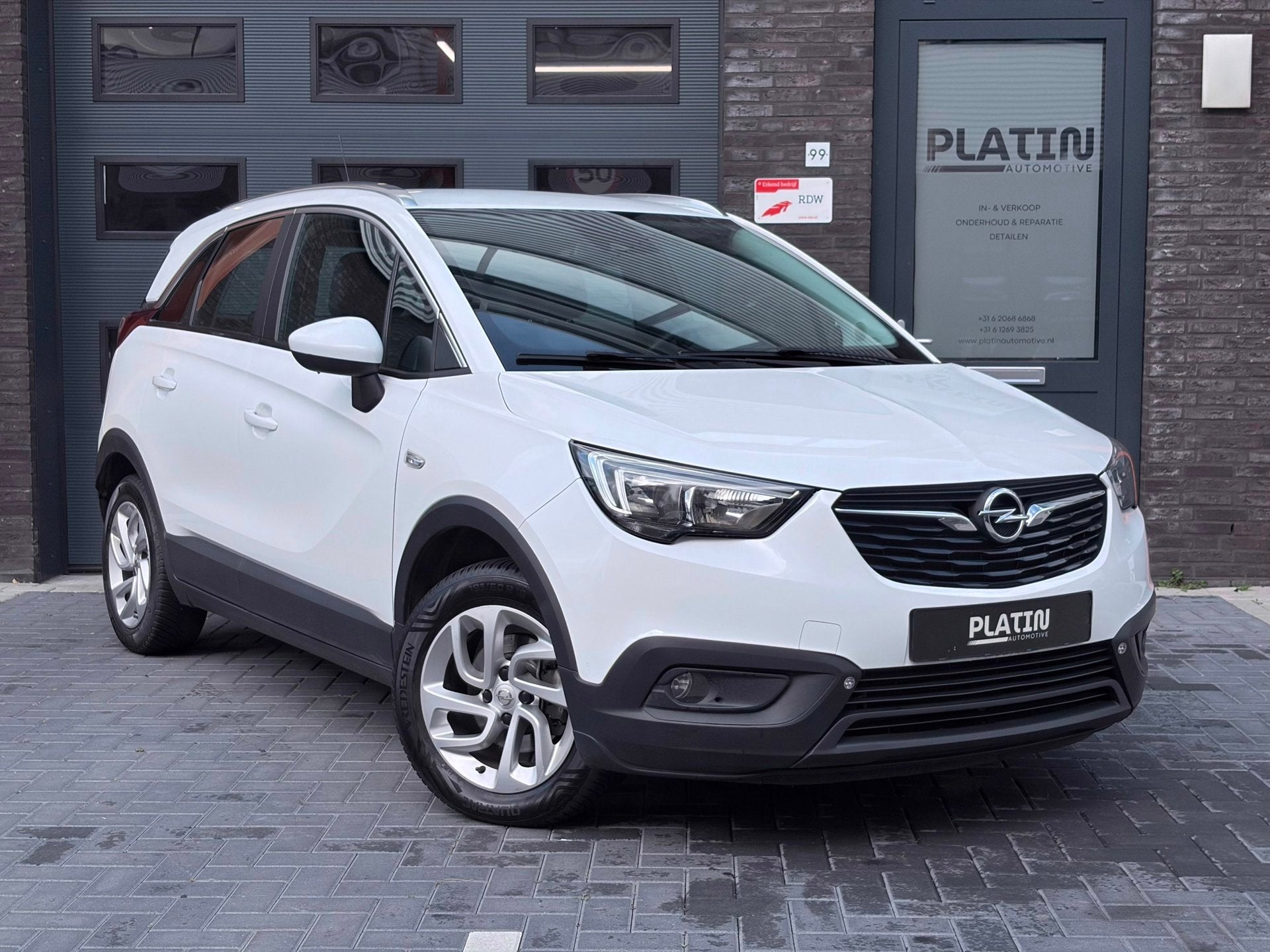 Opel Crossland X 1.2 Turbo Innovation |Automaat|Trekhaak|Car, Auto's, 840 kg, Gebruikt, Leder en Stof, Wit