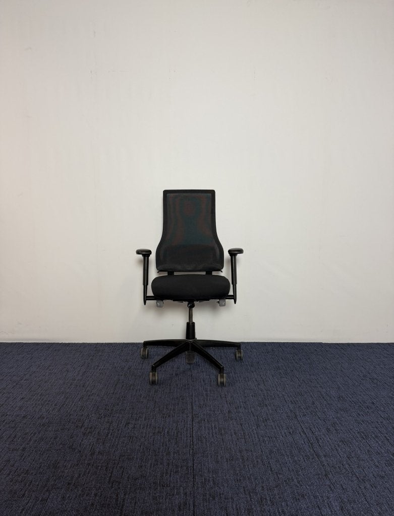 Foto 3 van 17 x Bureaustoel Axia BMA 2.5, zwarte stof, zwart voetkruis