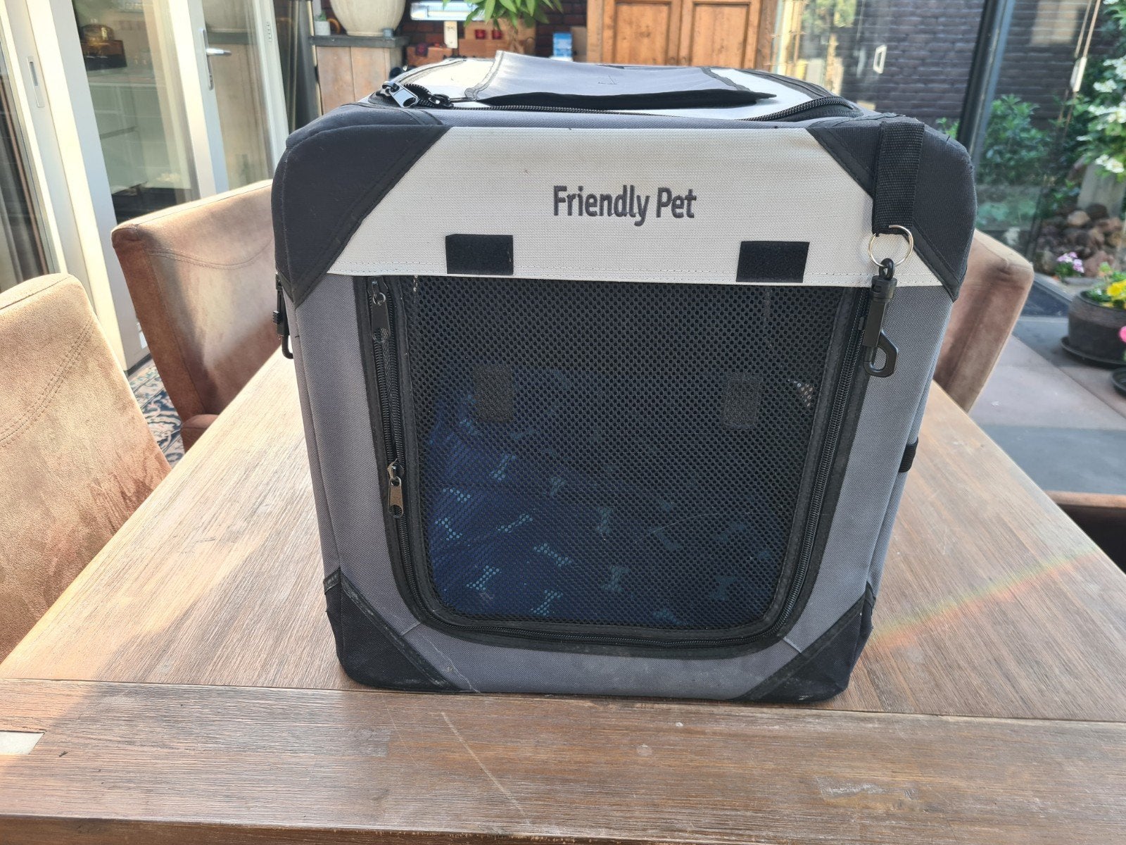 honden reis mand middel, Ophalen, Zo goed als nieuw