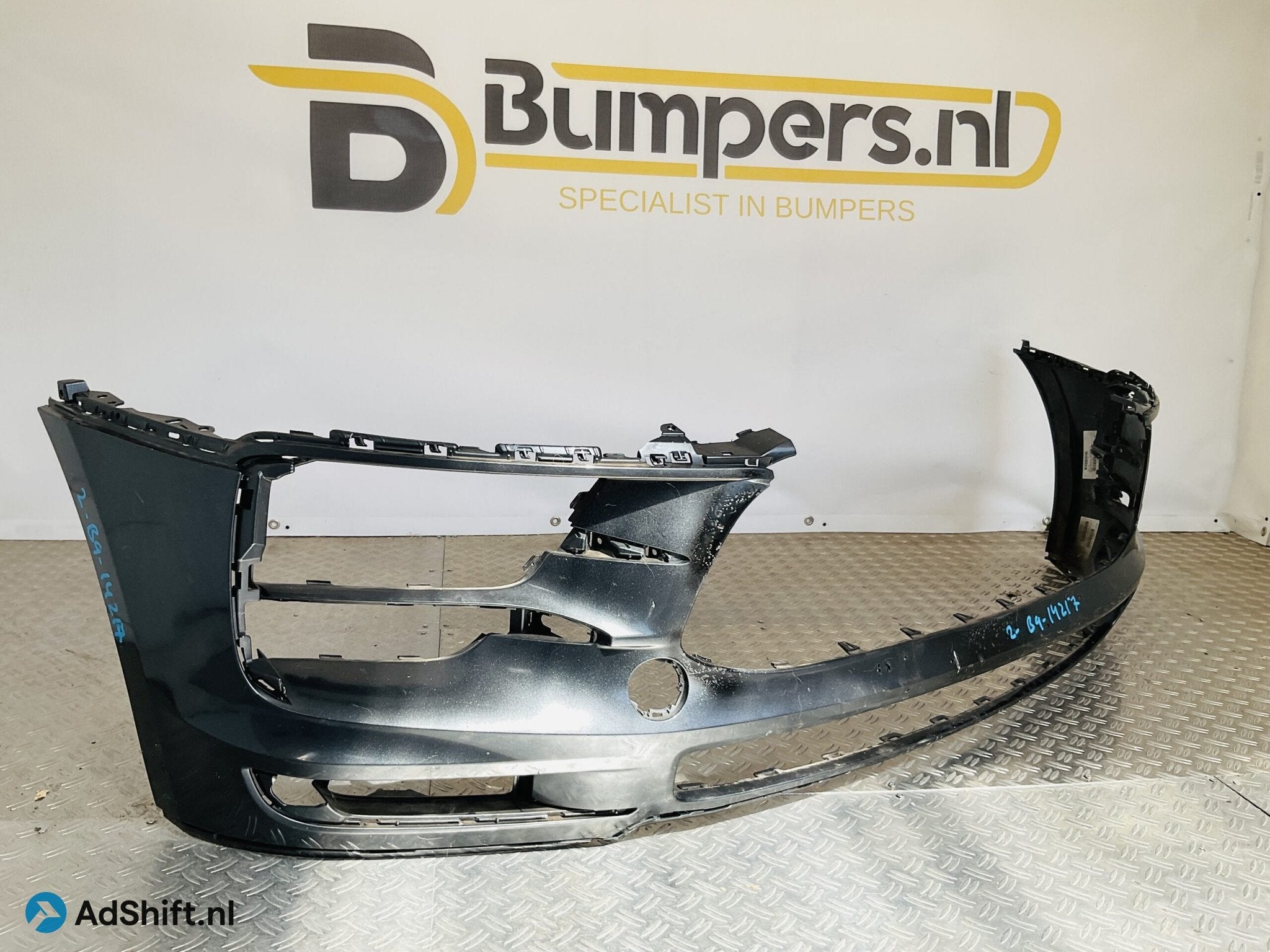 Bumper Porsche Macan 95B 2018-2023 95B807221K Voorbumper 2-B, Bumper