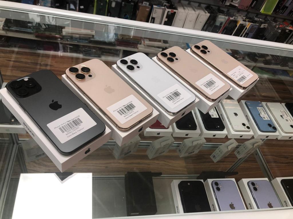 iphone 16 pro / 16 pro / 16 + / 16 max verkoop  / rperatie, Ophalen of Verzenden, Zo goed als nieuw, Overige typen, Apple iPhone