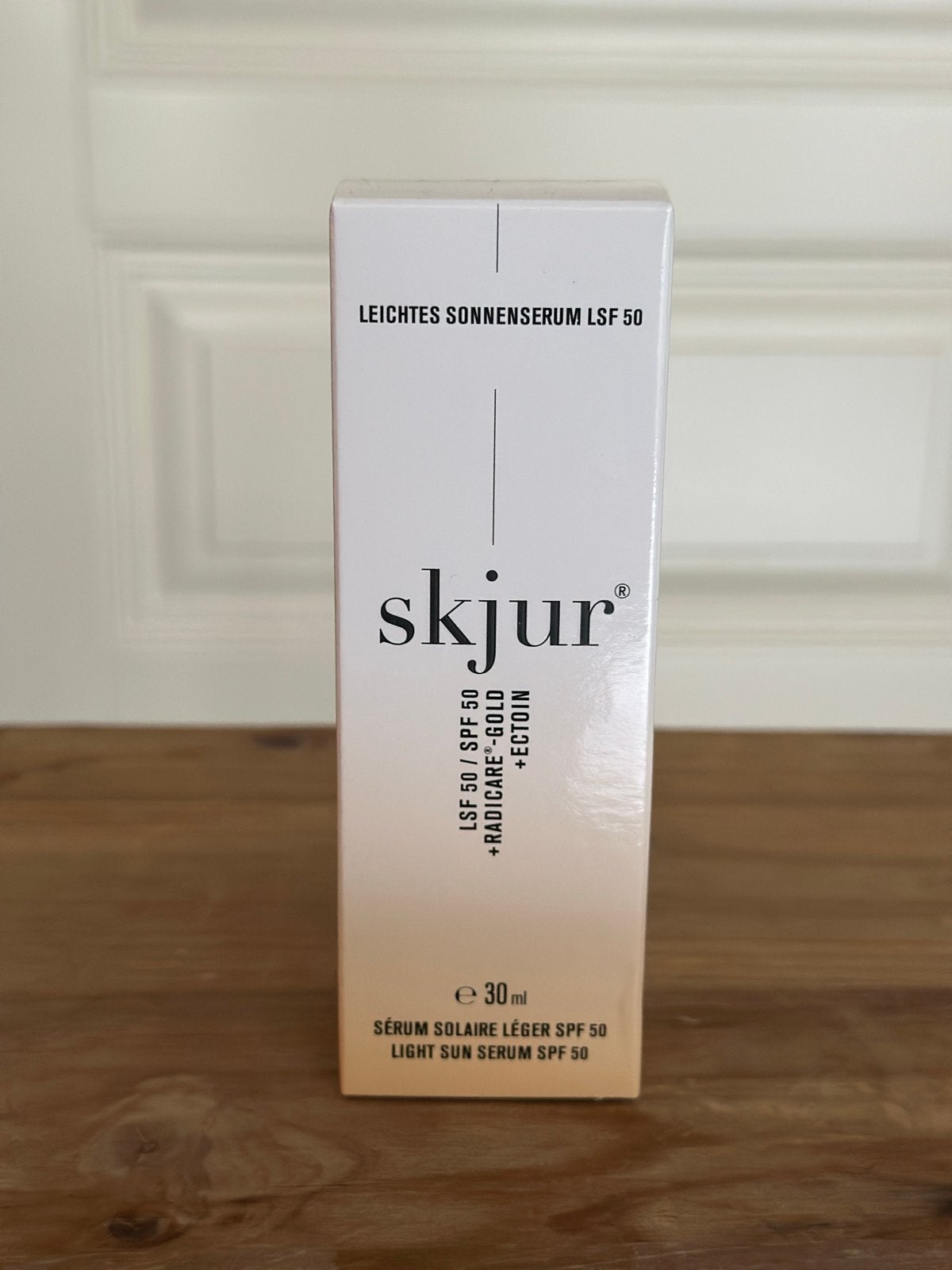 Skjur Licht Zonneserum LSF 50 - Nieuw in verpakking, Ophalen of Verzenden, Nieuw, Gehele gezicht, Verzorging