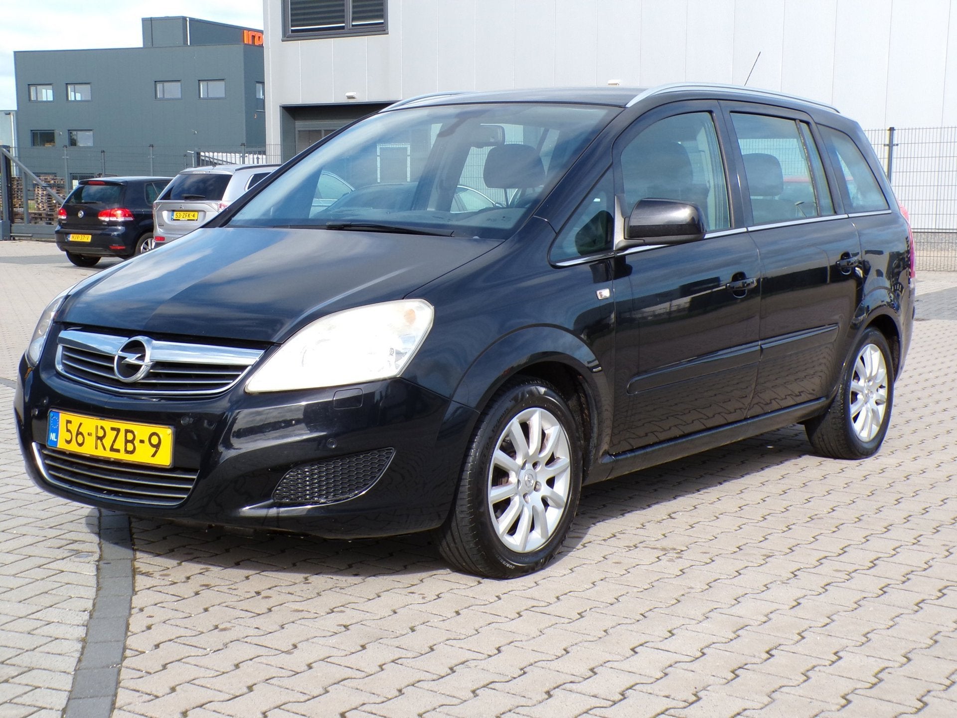 Opel Zafira 1.8 Cosmo Automaat!, Auto's, Gebruikt, 4 cilinders, Zwart, 14 km/l