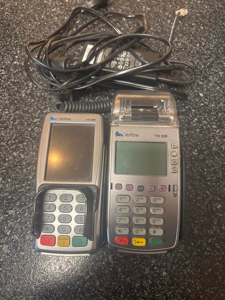 2x Verifone VX 820 en VX 520 pinapparaten, Ophalen of Verzenden, Overige typen