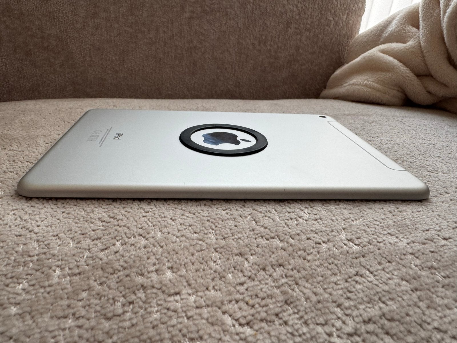 Foto 9 van Apple iPad Mini 5 7,9 inch 256GB + 4G (ZO GOED ALS NIEUW)