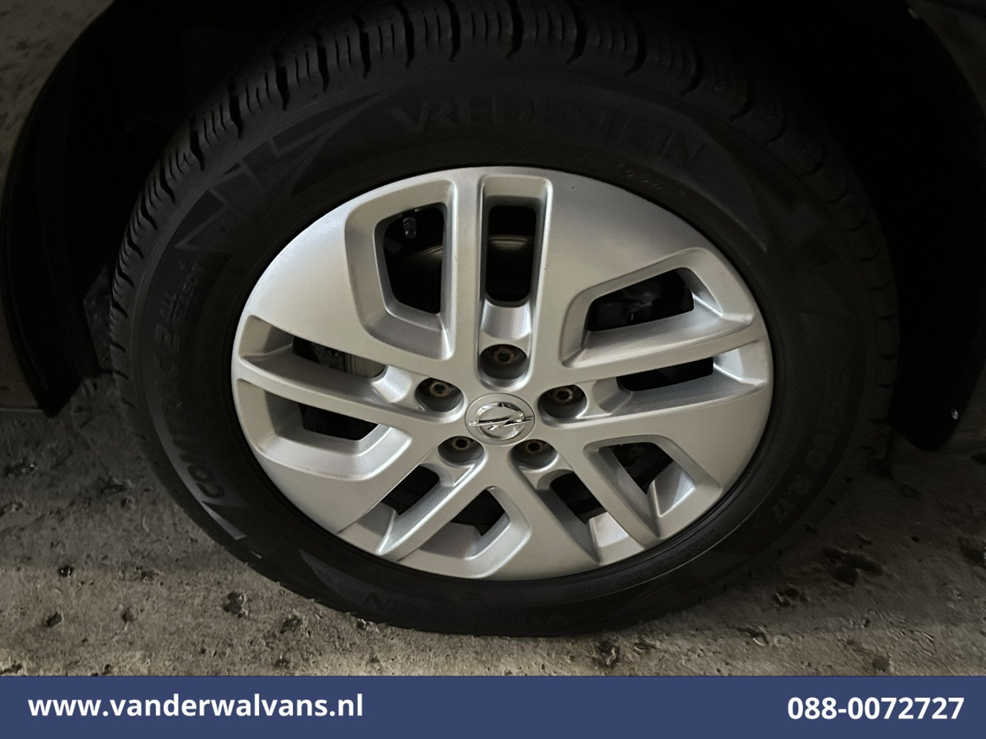 Opel Vivaro 1.6 CDTI 126pk L1H1 Euro6 Airco | Imperiaal | Na, Auto's, Voorwielaandrijving, Dealer onderhouden, Stof, Gebruikt