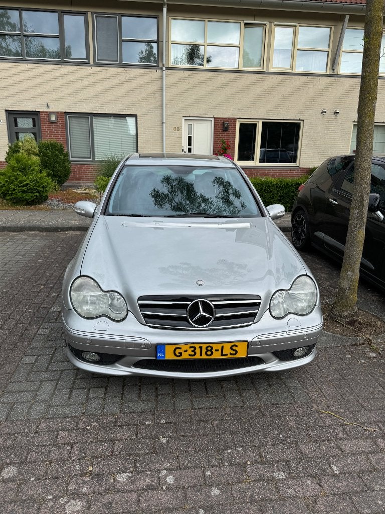 Mercedes-Benz C-Klasse 3.2 C32 AMG Kompr Sedan AUT 2002, Automaat, Achterwielaandrijving, 1535 kg, Overige kleuren