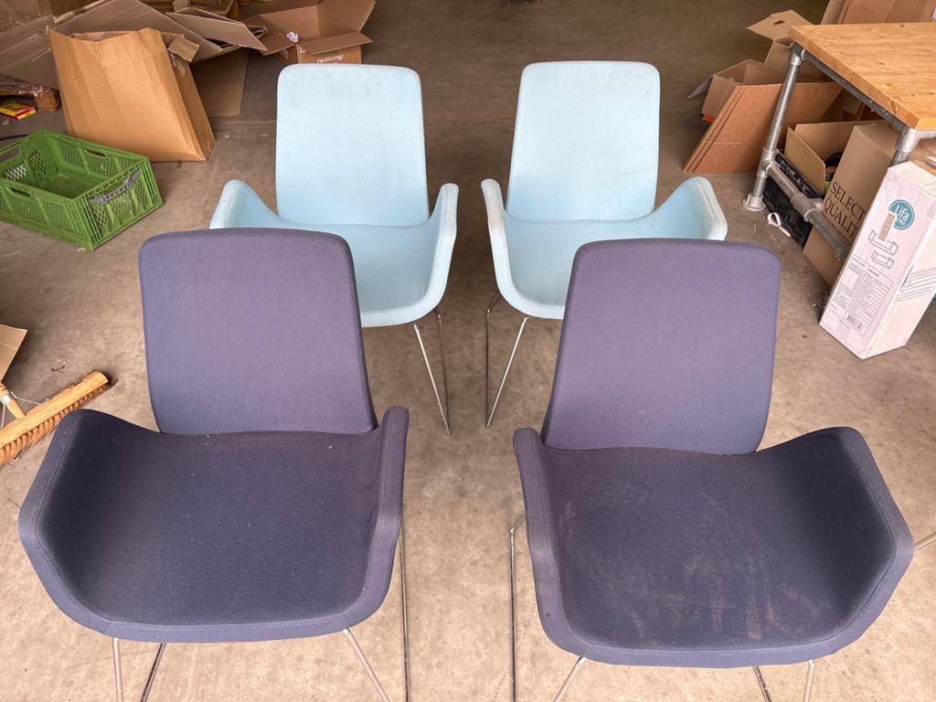 4 Deberenn stoelen - blauw - Gebruikt, Huis en Inrichting, Stoelen, Gebruikt, Vier, Stof, Overige kleuren, Ophalen of Verzenden