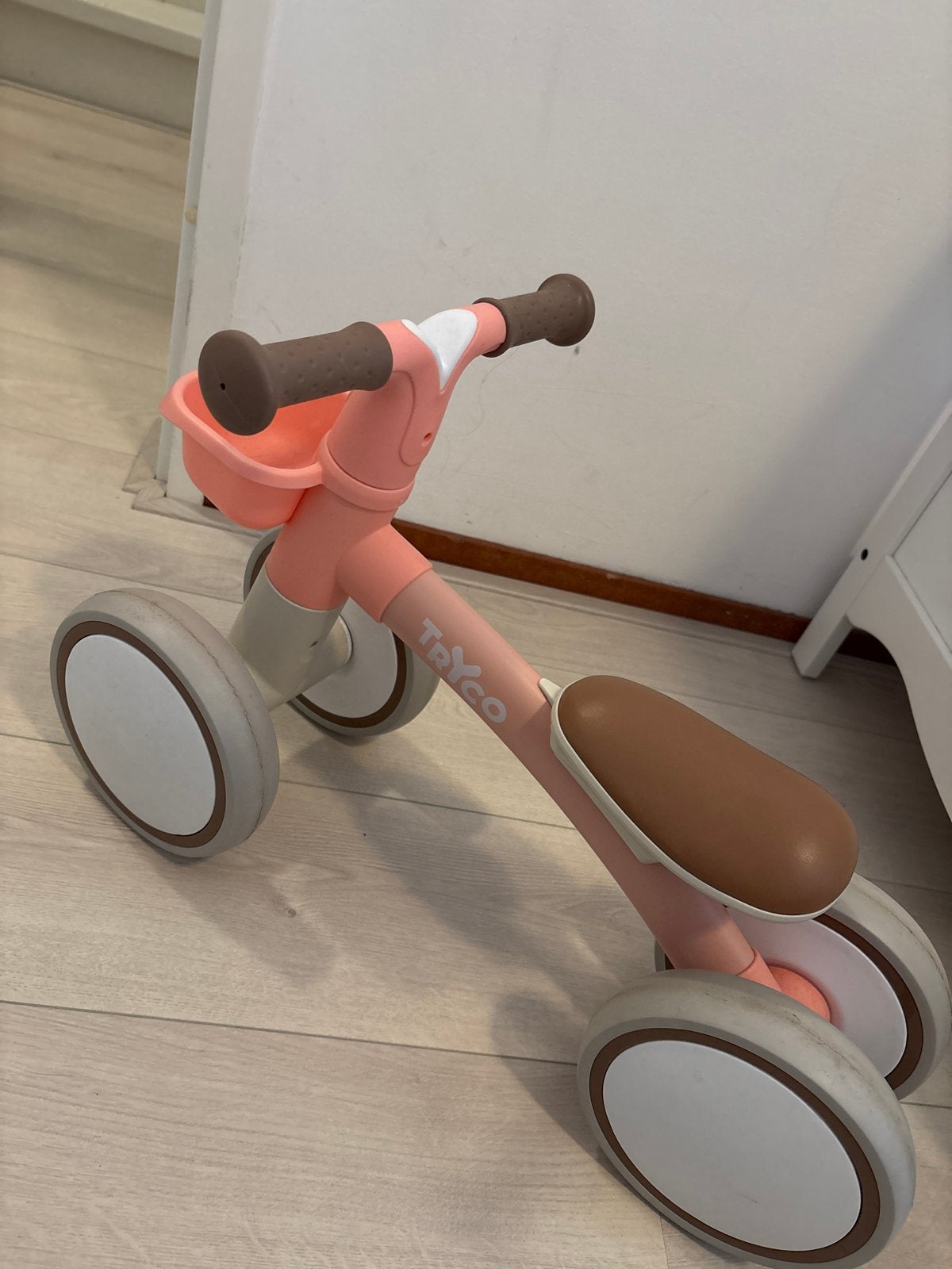 Roze Tryco Loopfiets voor de Kleintjes, Ophalen, Gebruikt, Loopfiets